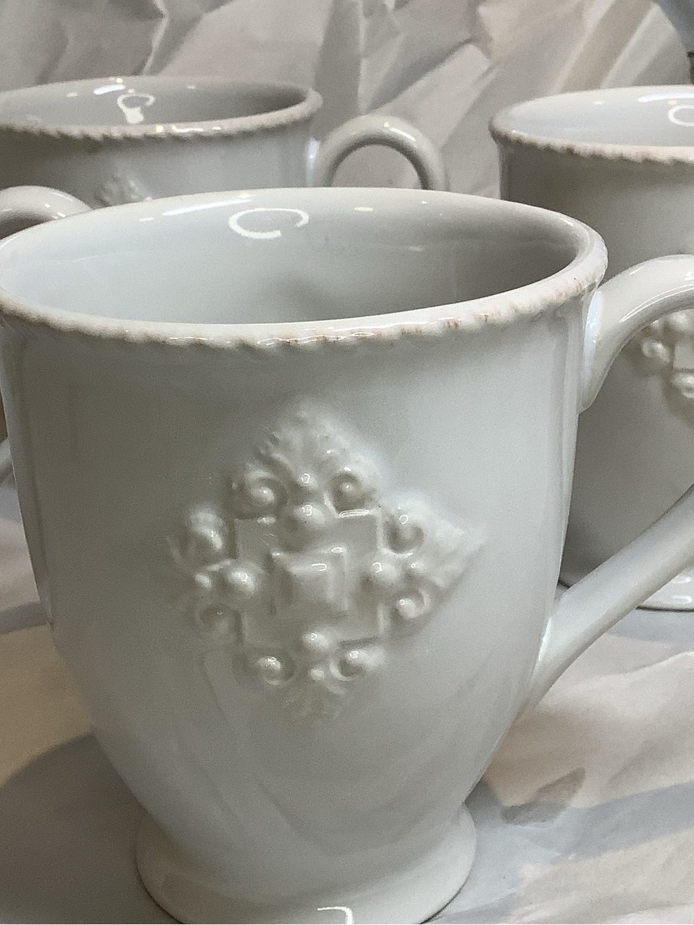 Set of 4 Lenox French Perle Charm Embossed Diamond Shape Mug